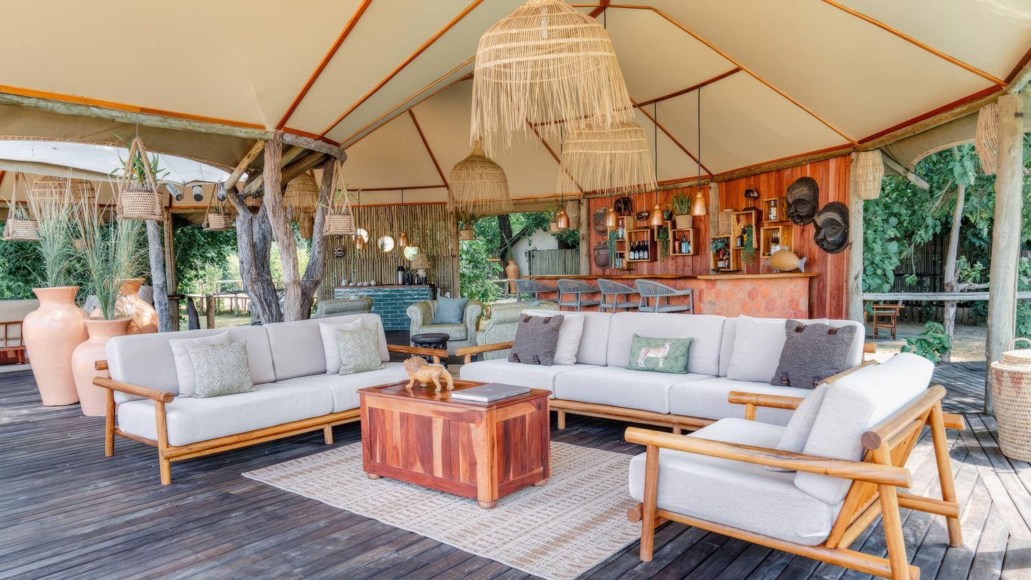 main-area-lower-zambesi-zambia-lusso-luxury-safari